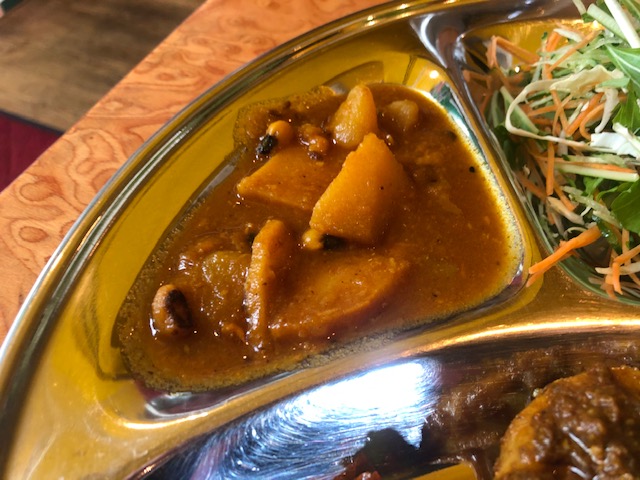 ランチのクオリティが高い！「クンビラ」（恵比寿）でネパール料理を堪能する