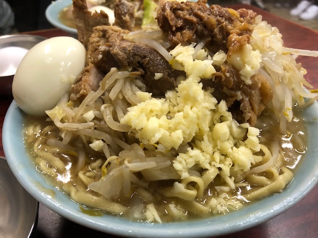 待ち時間最長！「ラーメン富士丸 神谷本店」で極上二郎系ラーメンを堪能する