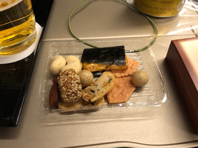 新幹線のファーストクラス、グランクラス搭乗してみた！食事内容や飲み物メニューをご紹介
