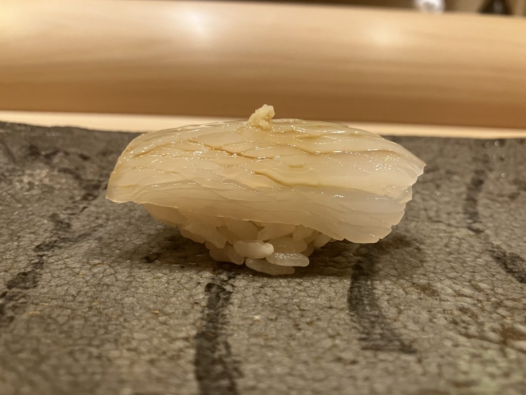 銀座で寿司ランチの最高峰！「鮨 いしやま」を楽しむ